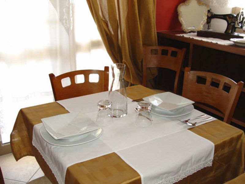 Hotel Nostimon Emar Vlachata Екстериор снимка